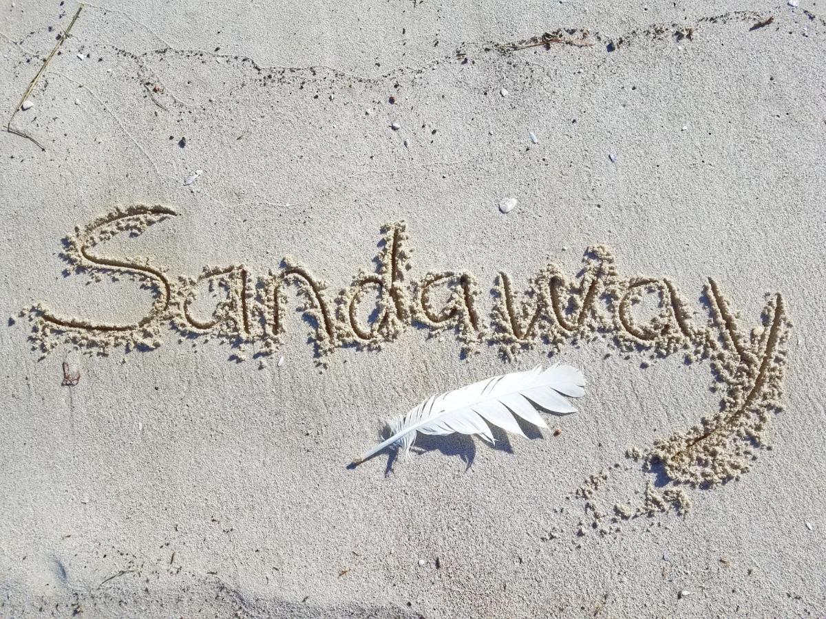 Sandaway Suites & Beach Oxford Ngoại thất bức ảnh
